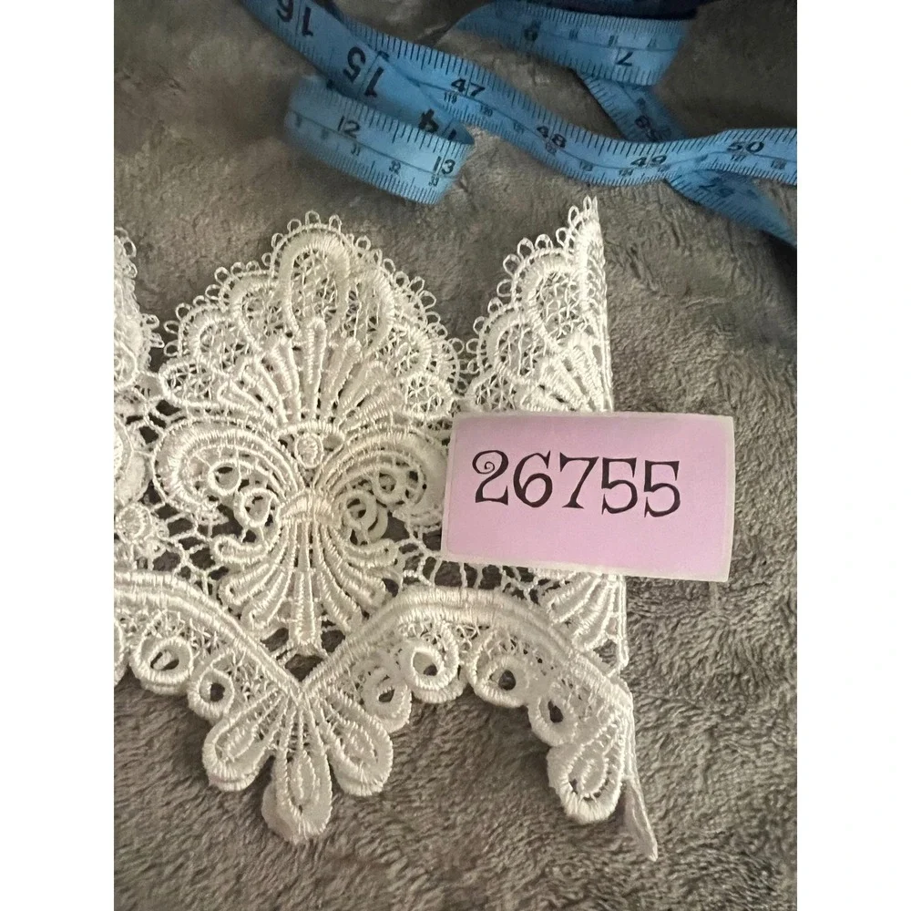 White Guipure Lace Trim 82